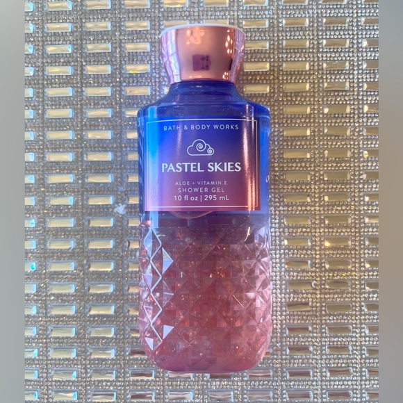 💜 PASTEL SKIES Bath & Body Works Shower Gel 10 oz NEW - Picture 2 of 2